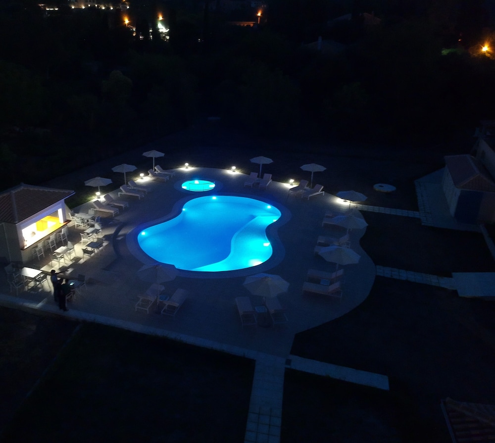 Santos Luxury Apartments view 4