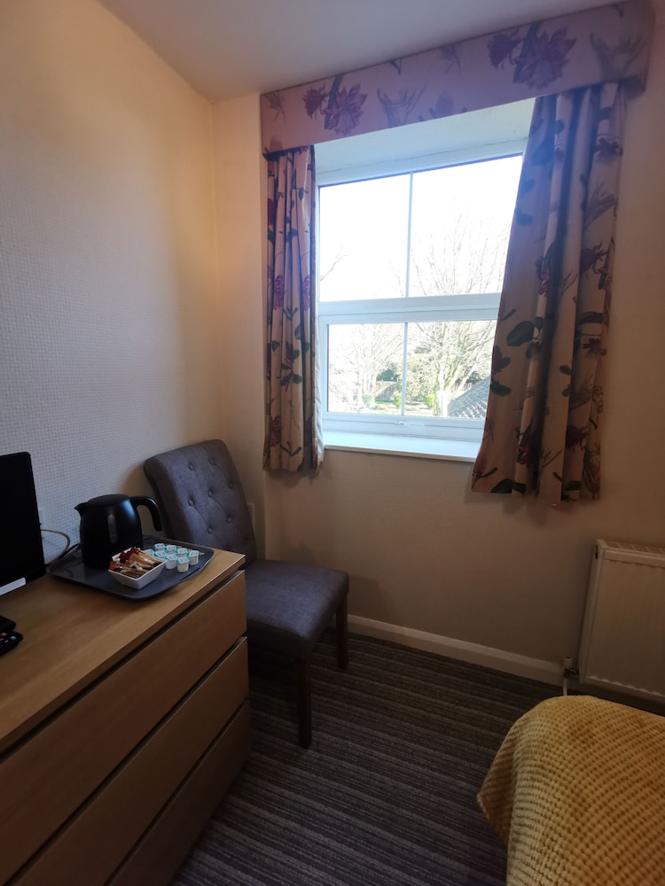 Newton House Hotel