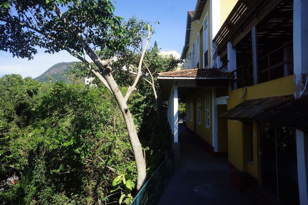 Altos de Santa Teresa Guest House
