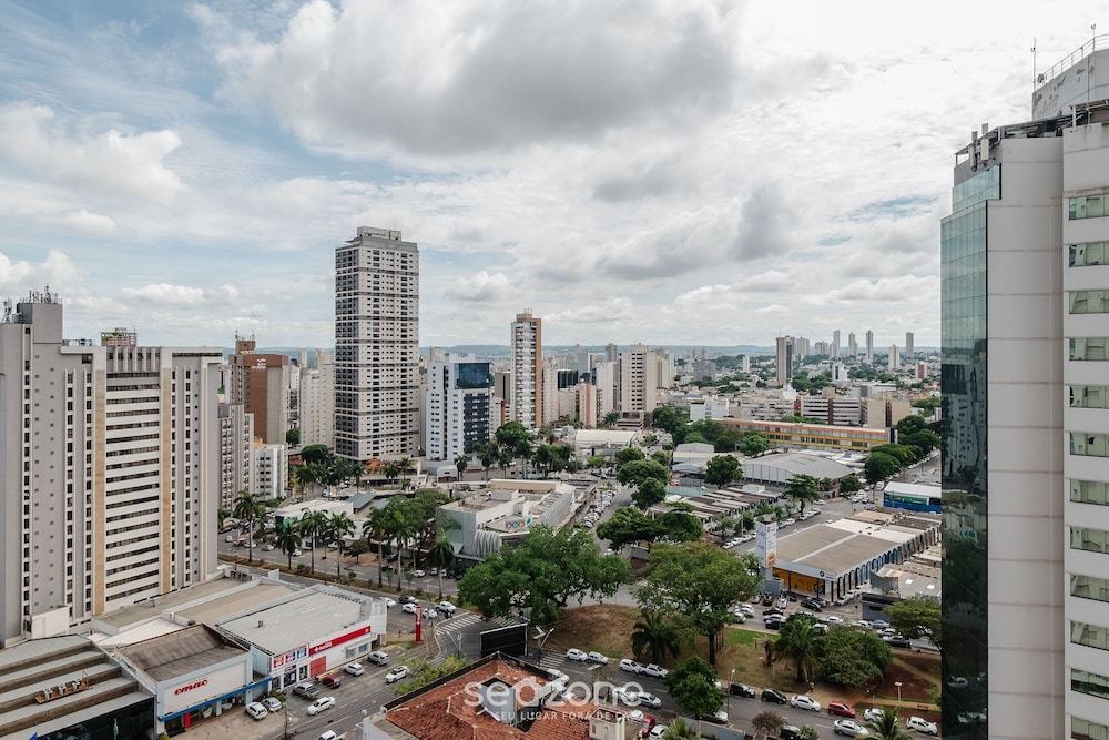 Studio w/ Pool & gym in Condo - Lhg1603