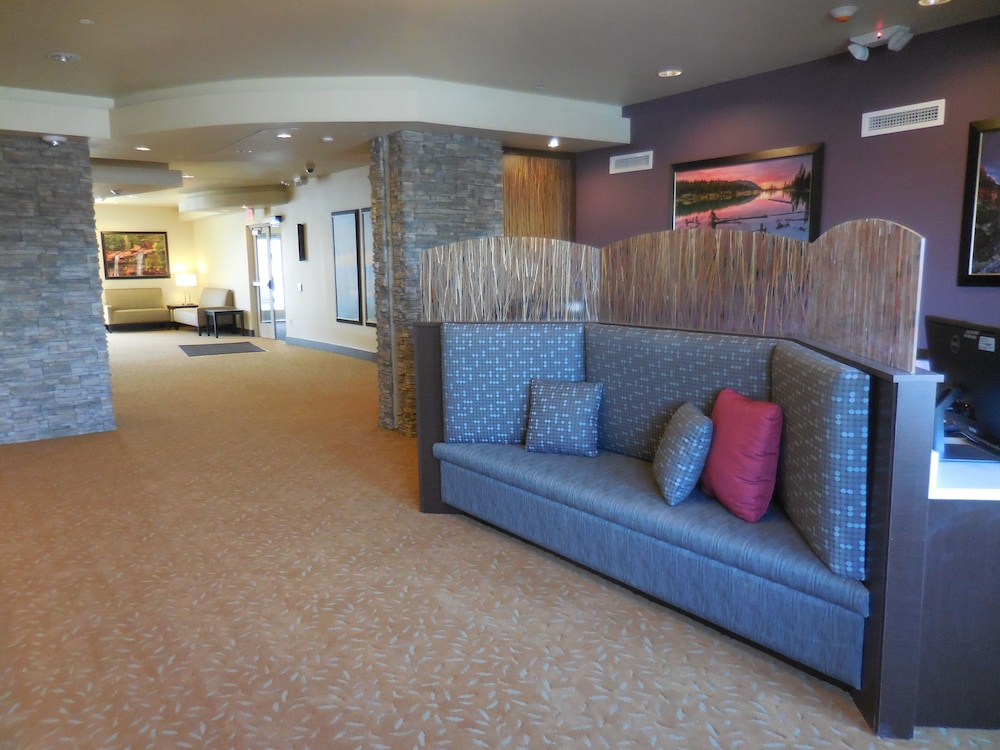 Vernal Vacations - Ledgestone Hotel Vernal - Property Image 4