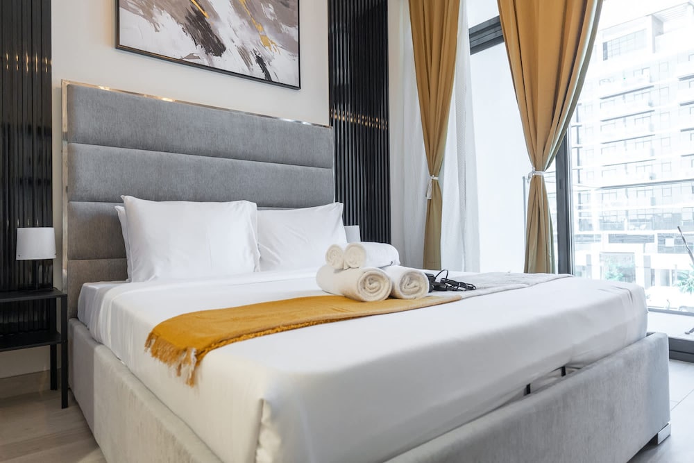 Homey Studio Apartment Perfect for 2 at Azizi Riviera 46