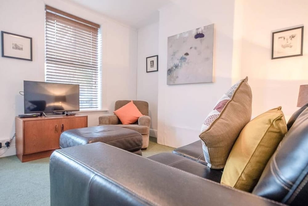 25 Central Road in Leiston view 5