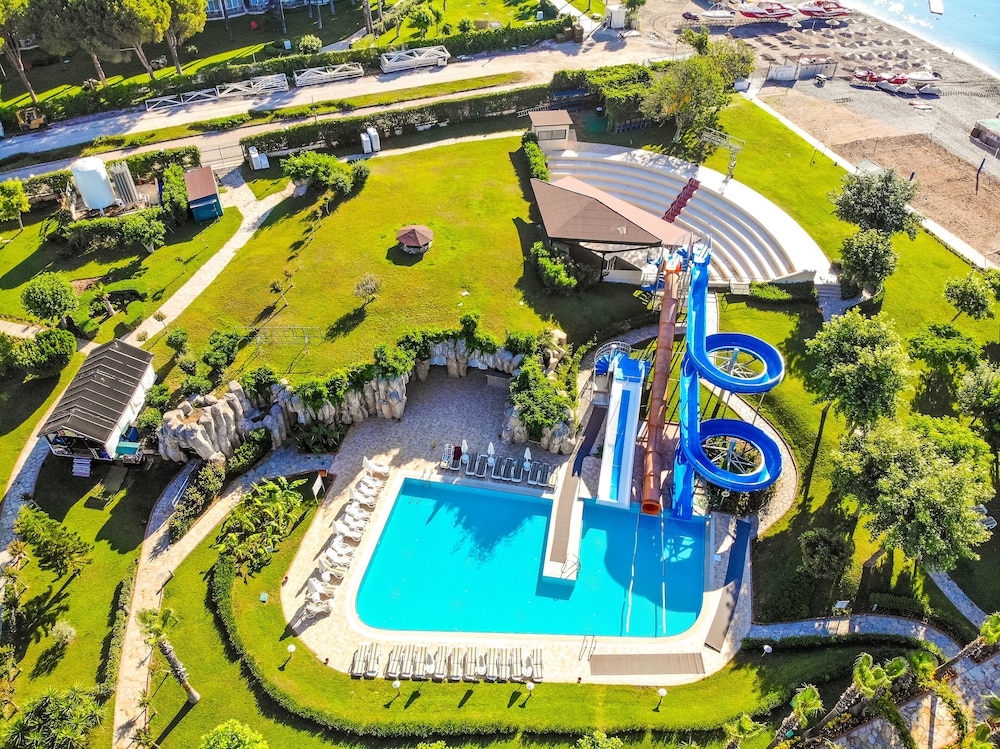 Le Jardin Resort Holiday Village