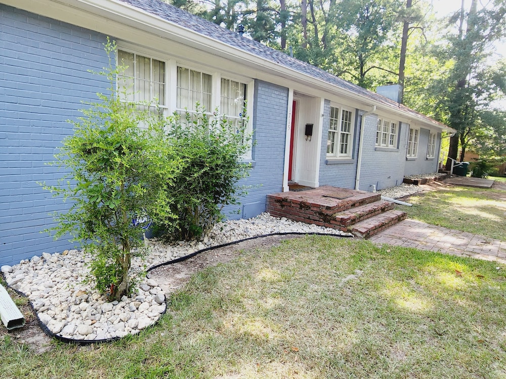 Pine Bluff Vacations - Pine Bluff - Property Image 1