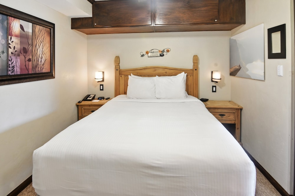 Ski-in/ski-out Beaver Run Retreat 1 Bedroom Condo