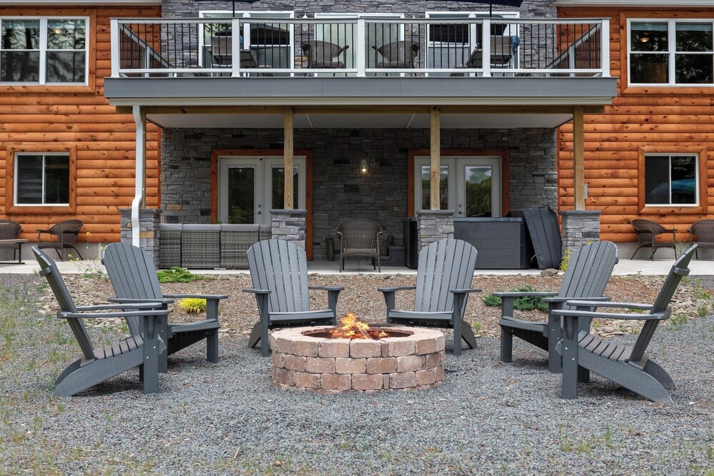 Nittany Cabin by Avantstay Lakefront, View, Firepit