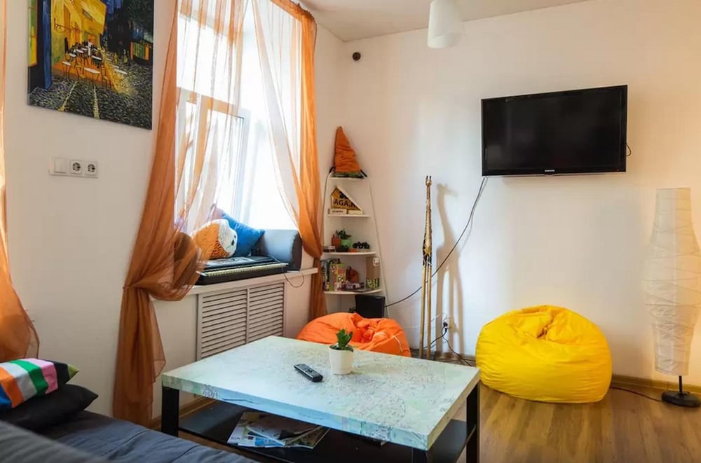 Online Hostel