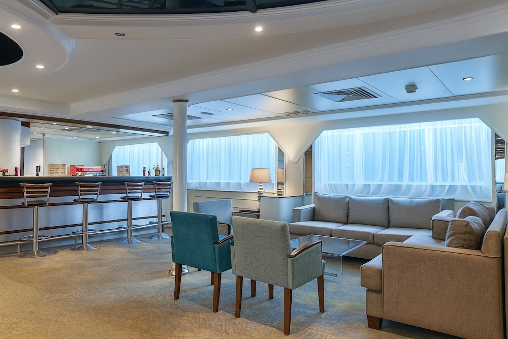 Nile Cruise Royal Queen 1 every Friday from Aswan 3 nights and every Monday from Luxor 4 nights