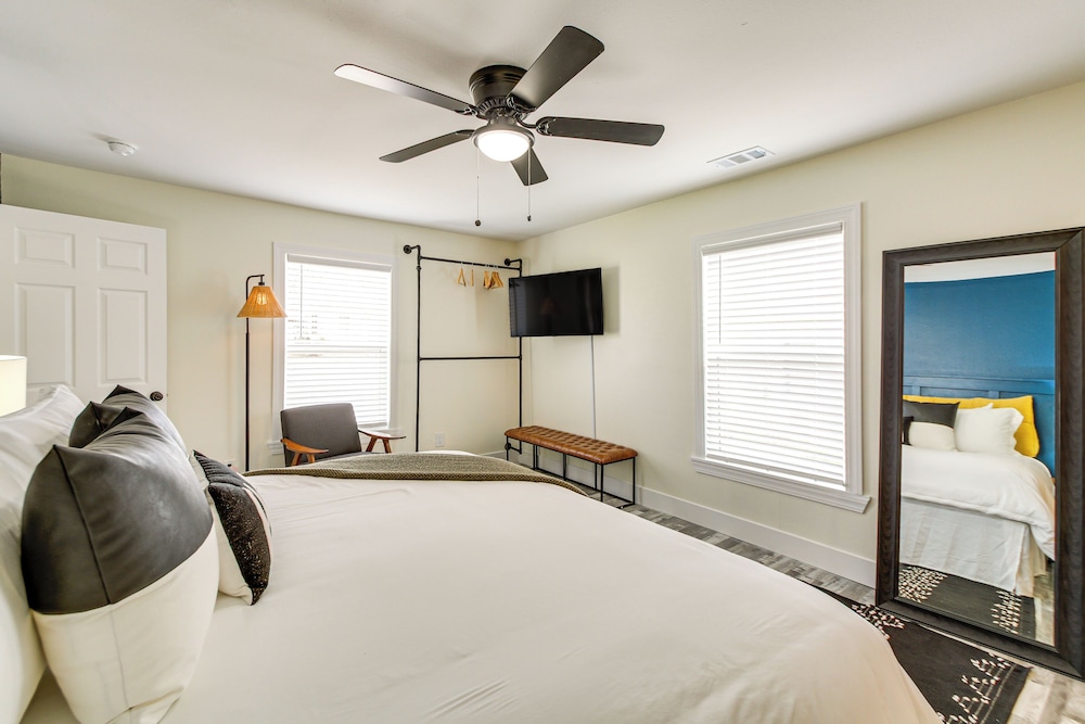 Walk to Casino: Home w/ Deck in Hot Springs!