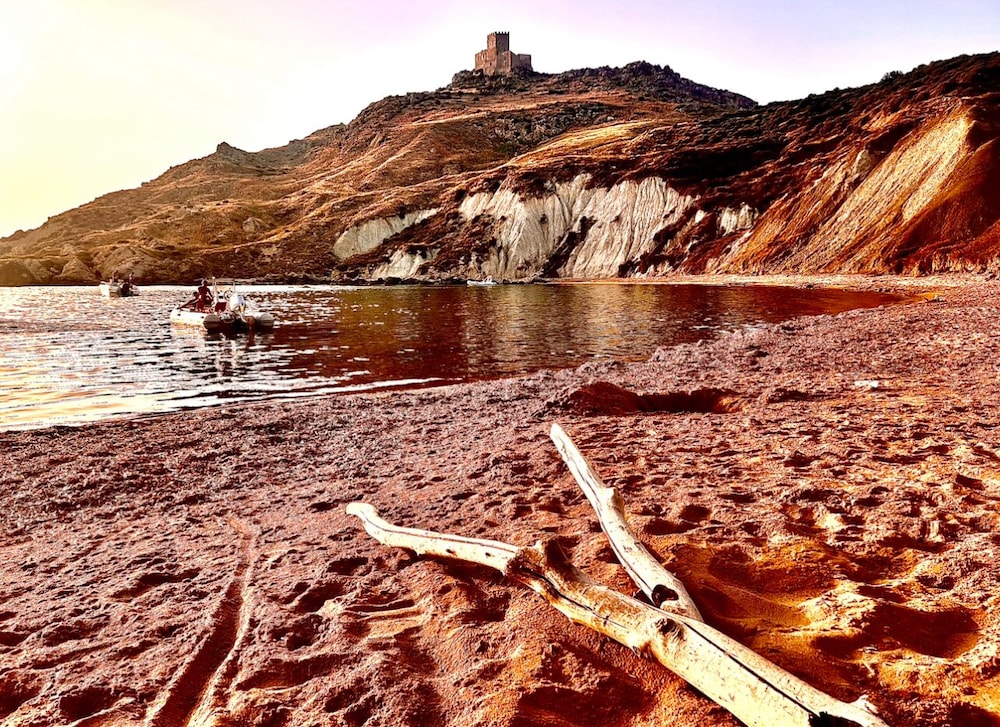 LA COLLINA SUL MARE