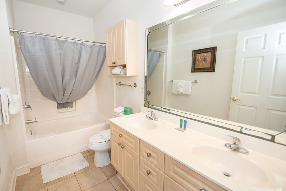 Magnolia Pointe Luster Leaf 4879-103 2 Bedroom Condo