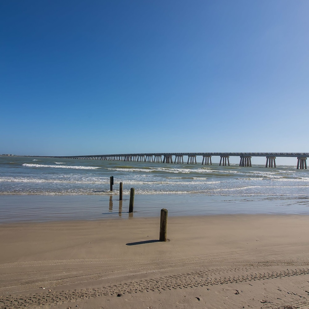 Gulf Adventures and Beachfront Relaxation Awaits