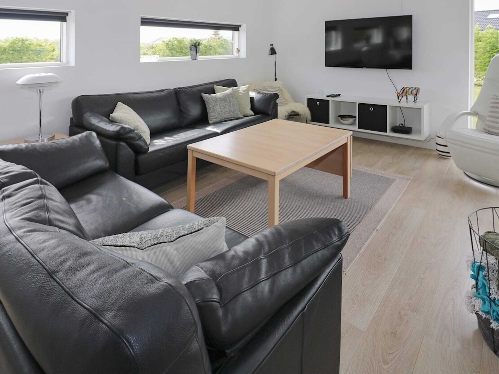 8 Person Holiday Home in Hadsund view 4