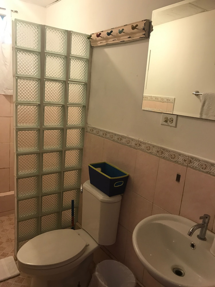 La Petite Maison Cabañas & Hostal