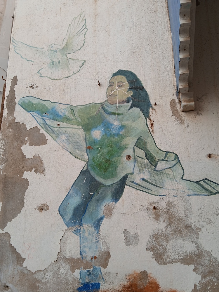 Al Bouhaira Abyad Art & Golf