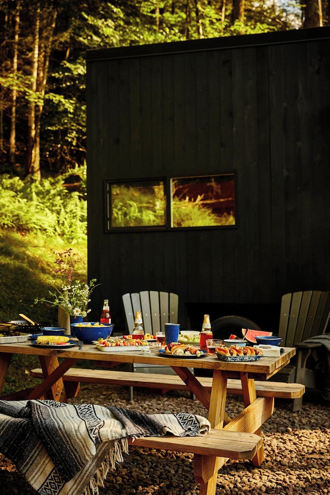 Postcard Cabins Talladega Valley, Outdoor Collection by Marriott Bonvoy
