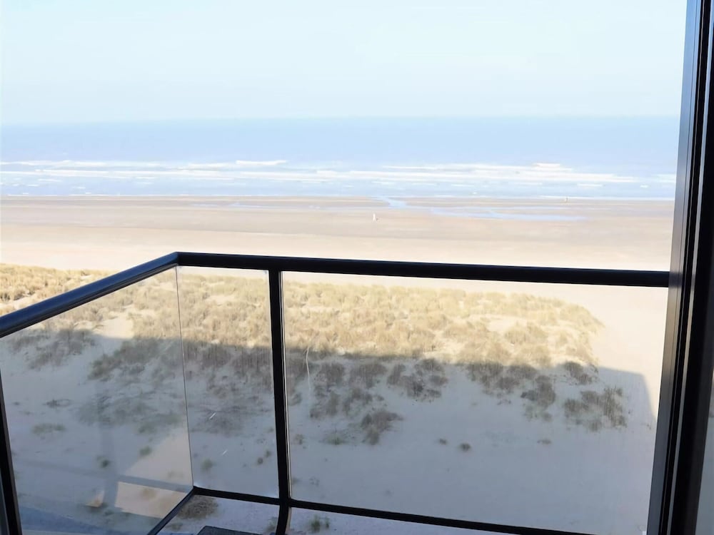 Apartment in Nieuwpoort With sea View