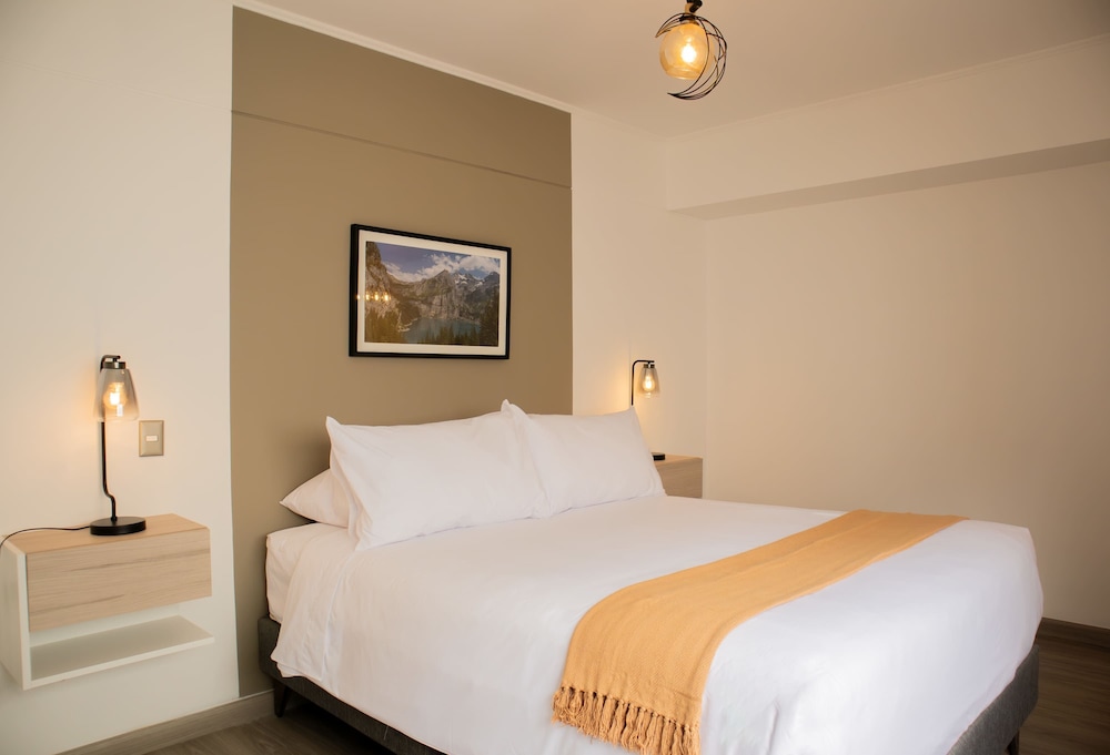 w Well-located 2BR in Miraflores
