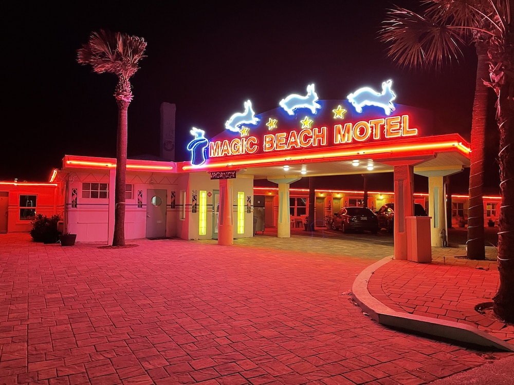 Magic Beach Motel