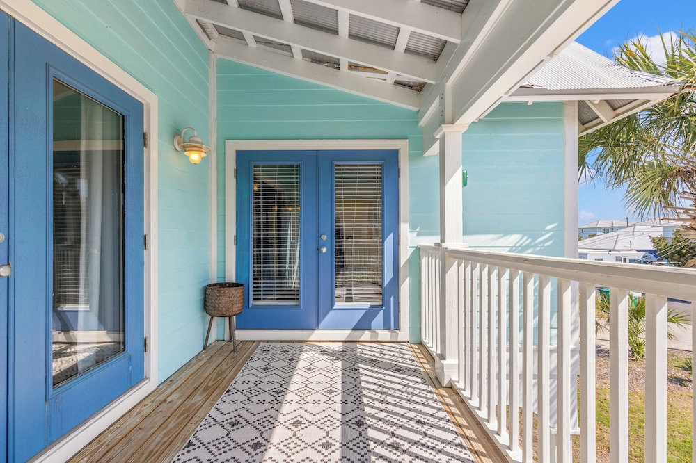 Seafoam Beautiful 3BR Home With Heated Private Pool - 4 Min Walk to Beach!
