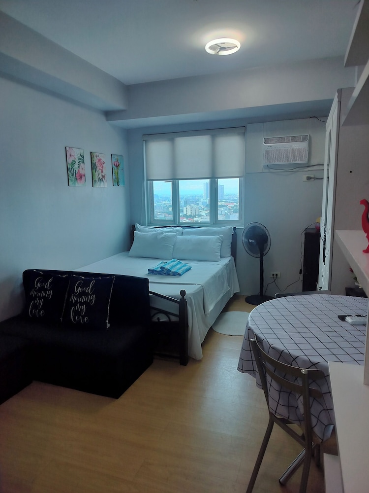 Luxurious City Lights View Condo for Rent in Quezon City