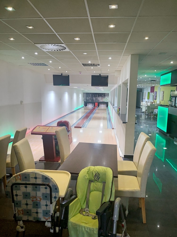 RestaurantBowling