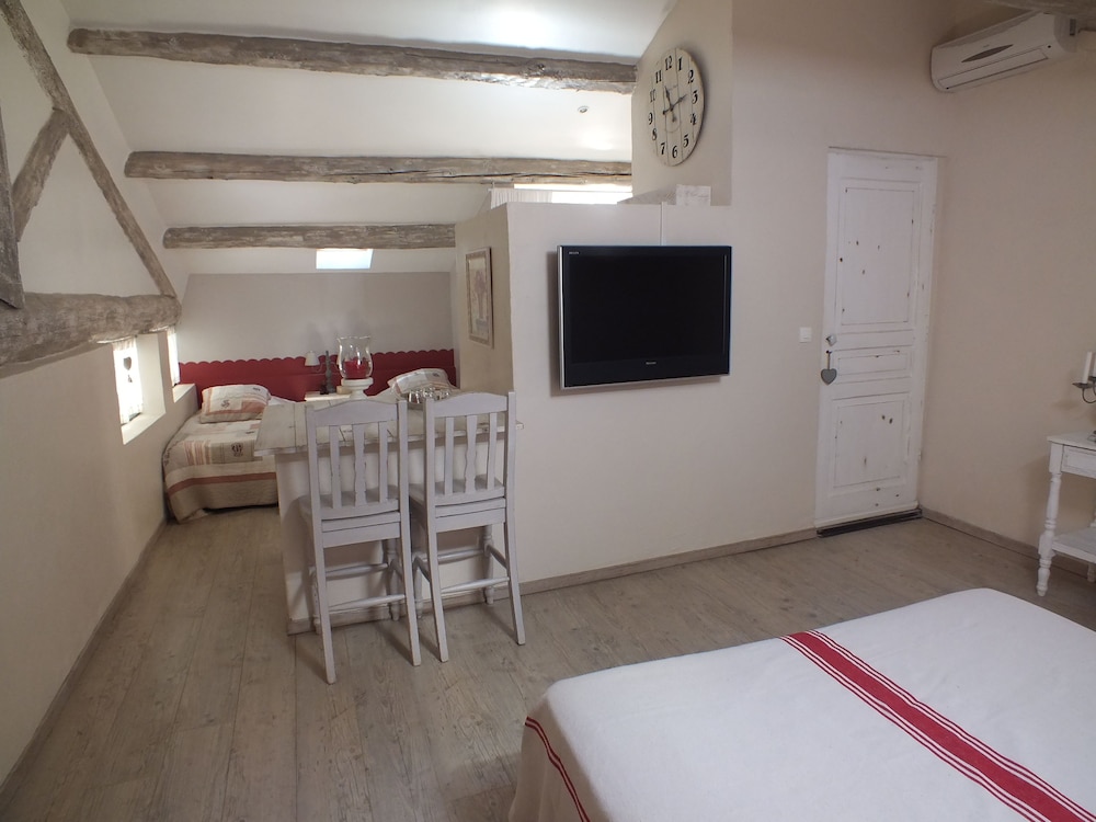 Chambre d'hotes Mas de la Garance view 3