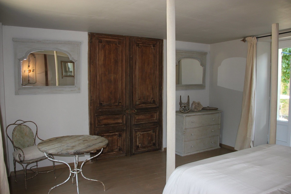 Le Clos de Rudignon view 2