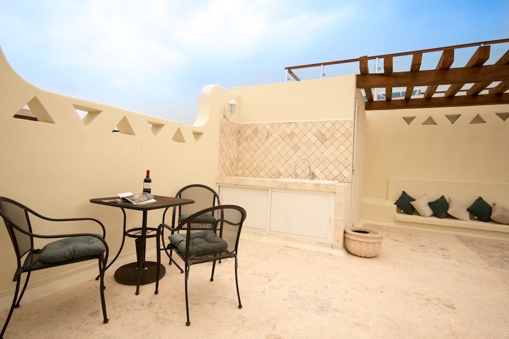 Las Olas family Townhome Apartments