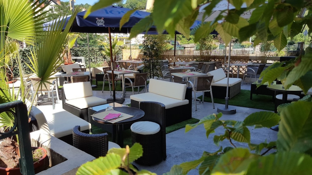 Le Dunant - Property Image 2