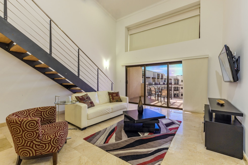 Palm Aruba Condos