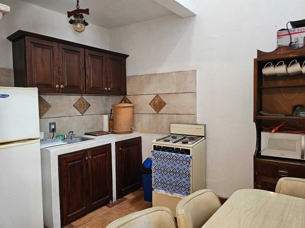 Cozy Colonial Style Azotea Apartments