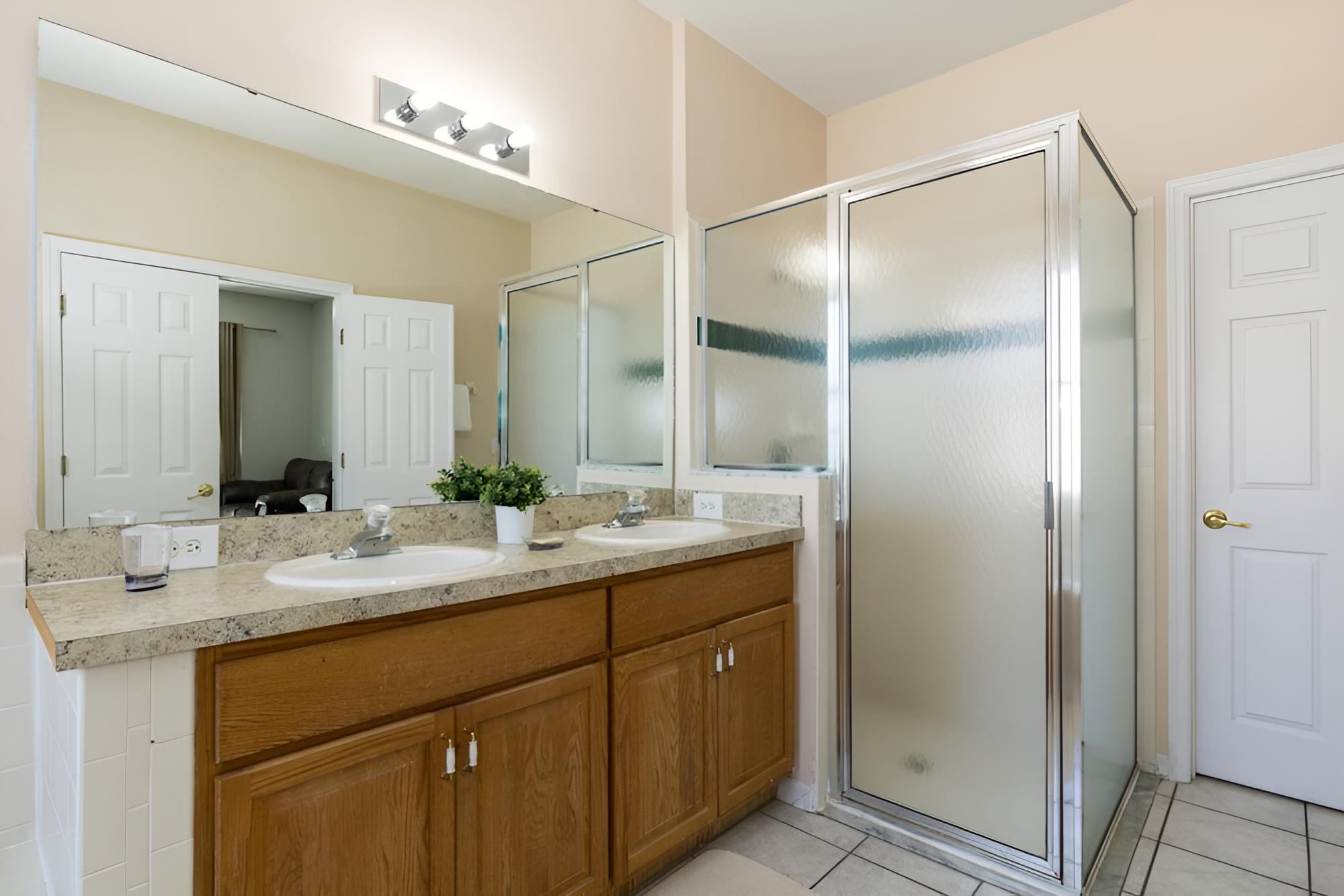 Sunset Lakes 2904 - Image 5