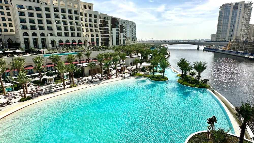 Cosmos Living - Dubai Creek Harbour