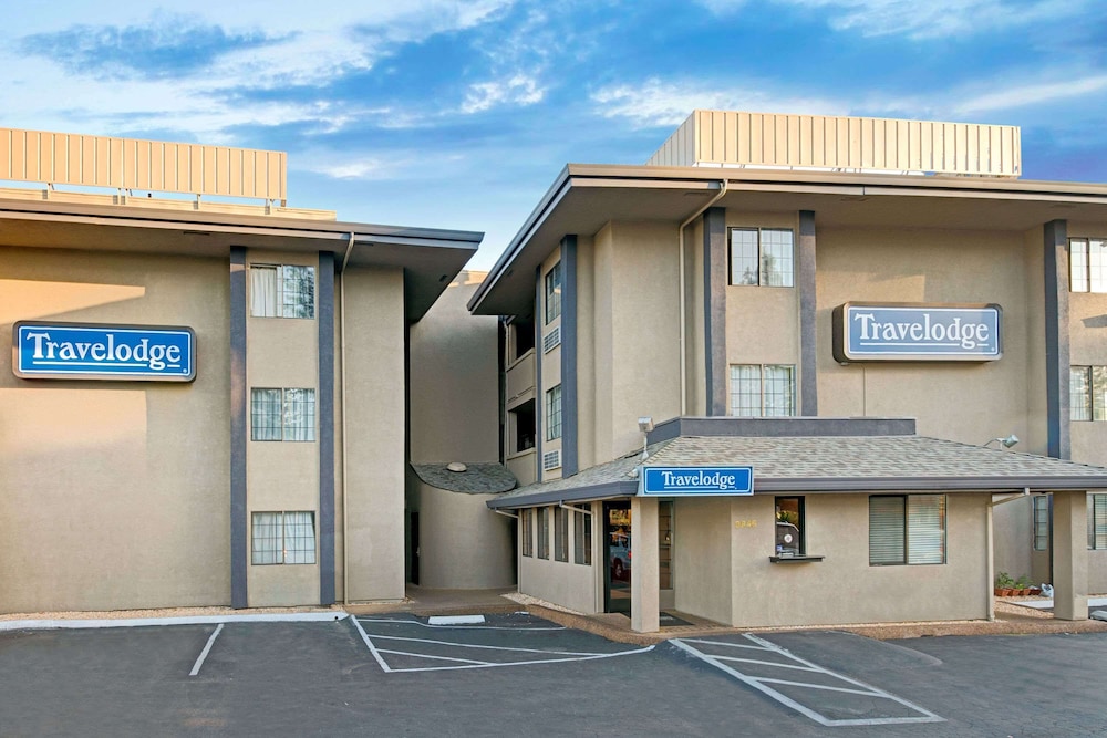 Hotel Travelodge by Wyndham Sacramento / Rancho Cordova - Image 1