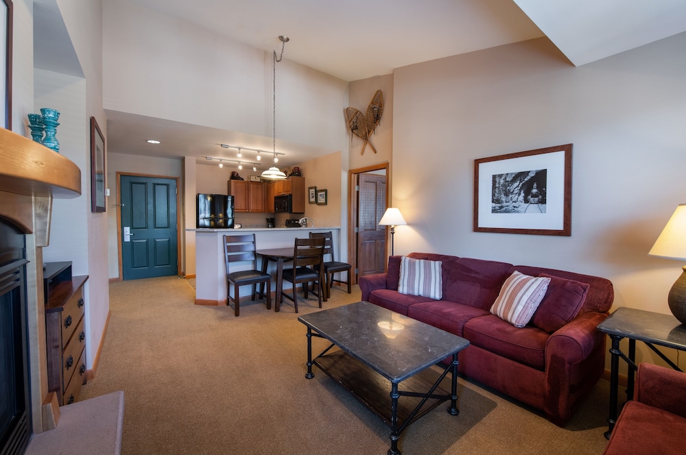 Two Bedroom Condos at Zephyr Mountain Lodge - Winter Park CO