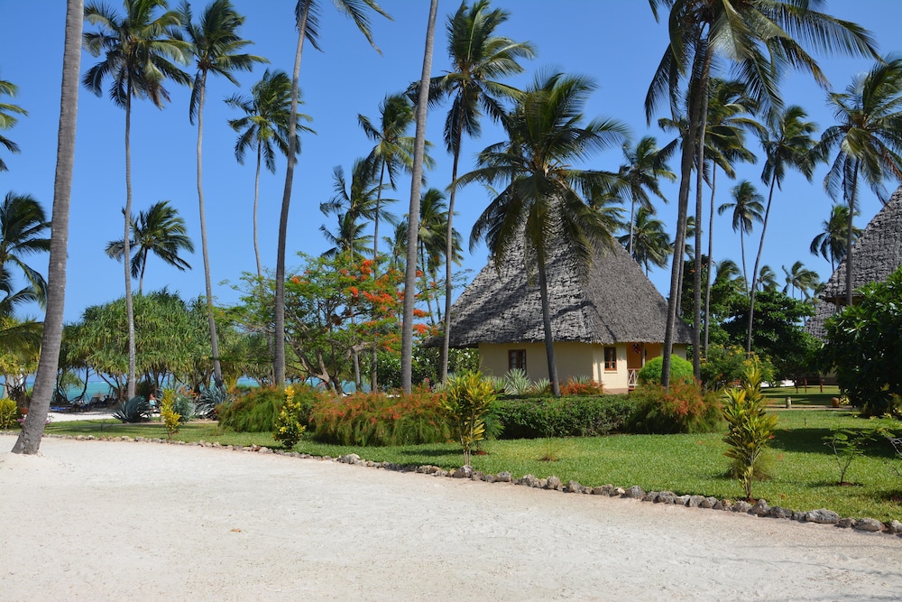 Kiwengwa Vacations - Neptune Pwani Beach Resort Spa Zanzibar - Property Image 4