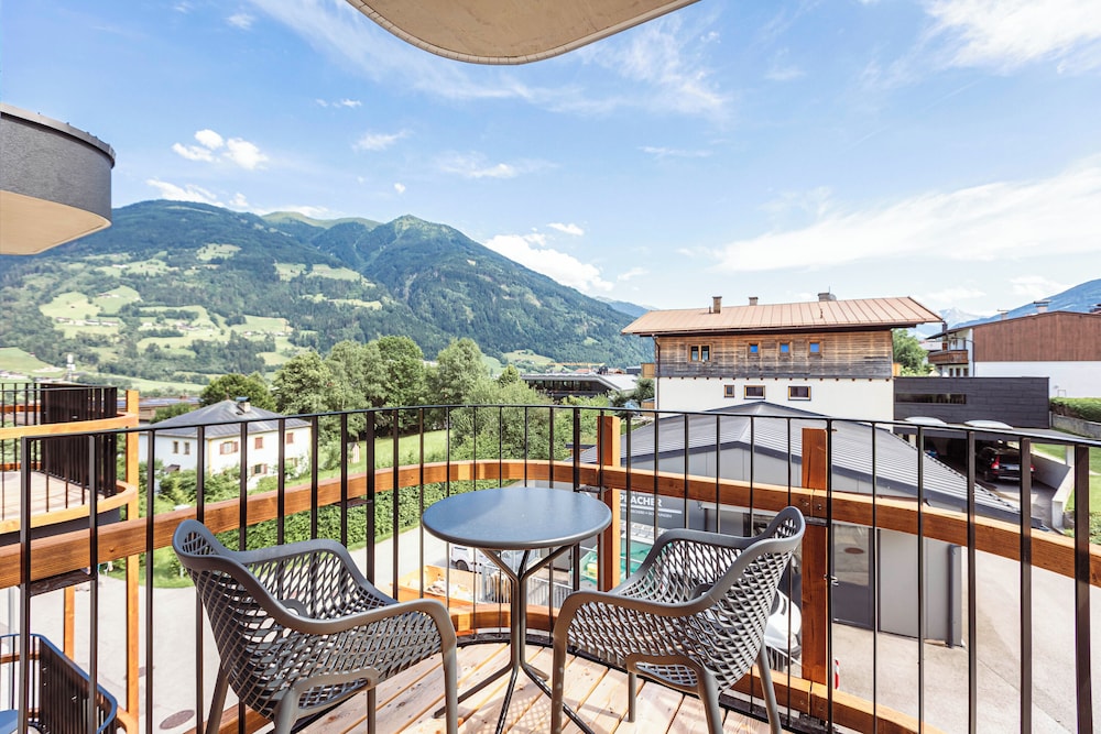 Zillertal Suites Fügen by ALPS RESORTS