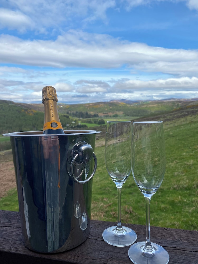 Glen Lodges