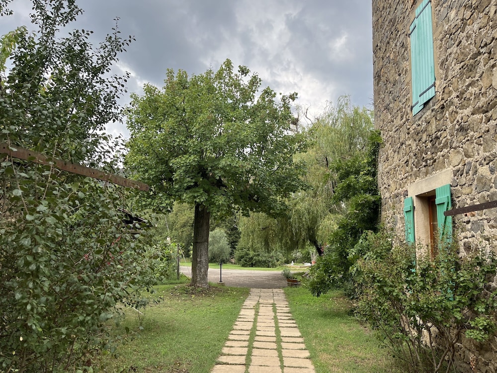 Domaine de Pipangaille view 5