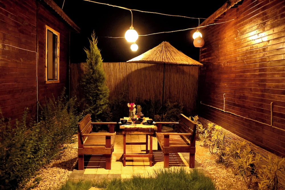 Sare Suit Bungalow view 5