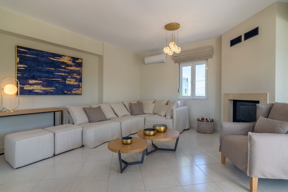 Foothills Blue Villa