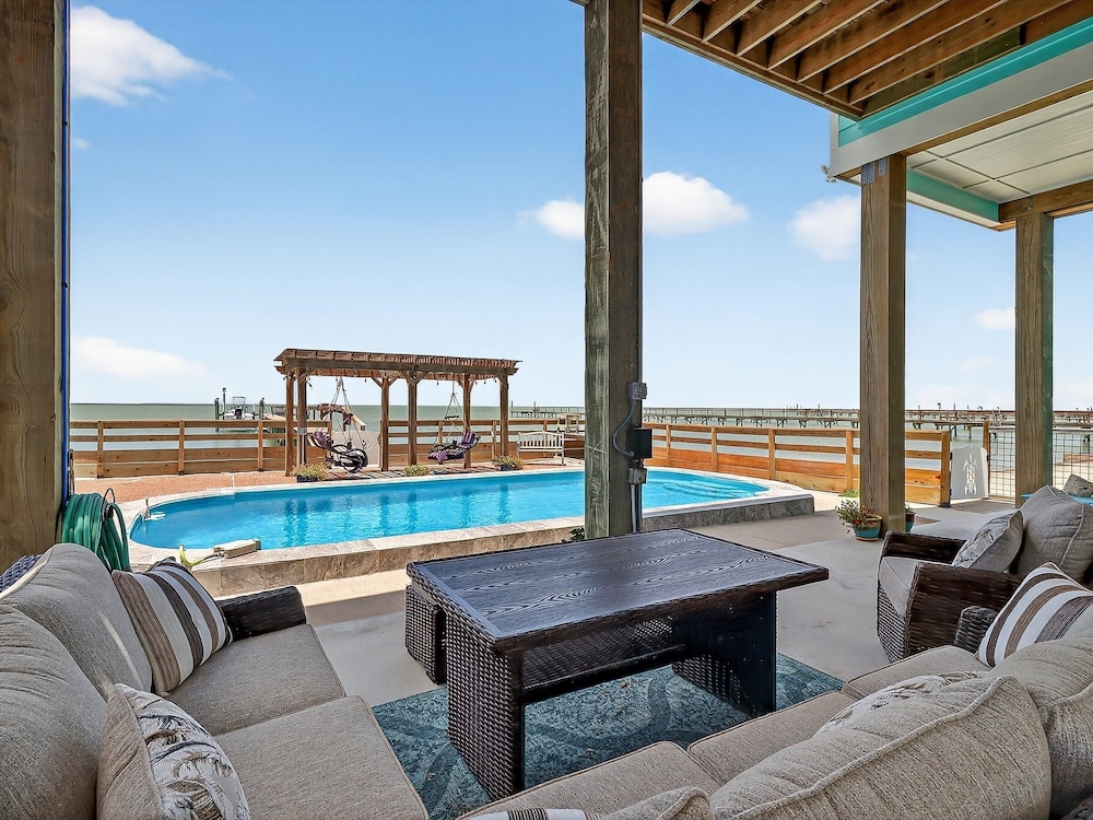 Coastal Vibes Rp230 3 Bedroom Home