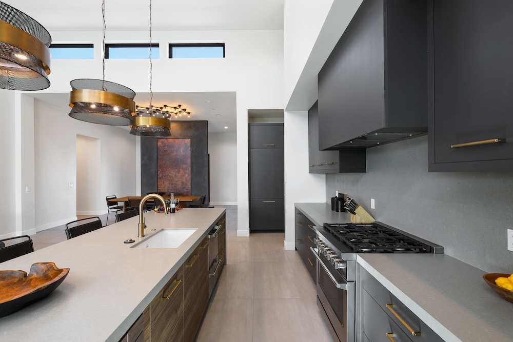 Ember-pool Heat Available-in North Scottsdale