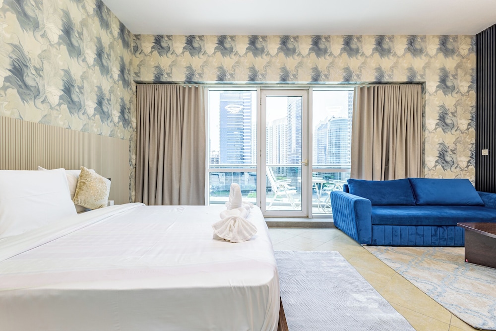 Superhost Cozy Studio Near Dubai Marina