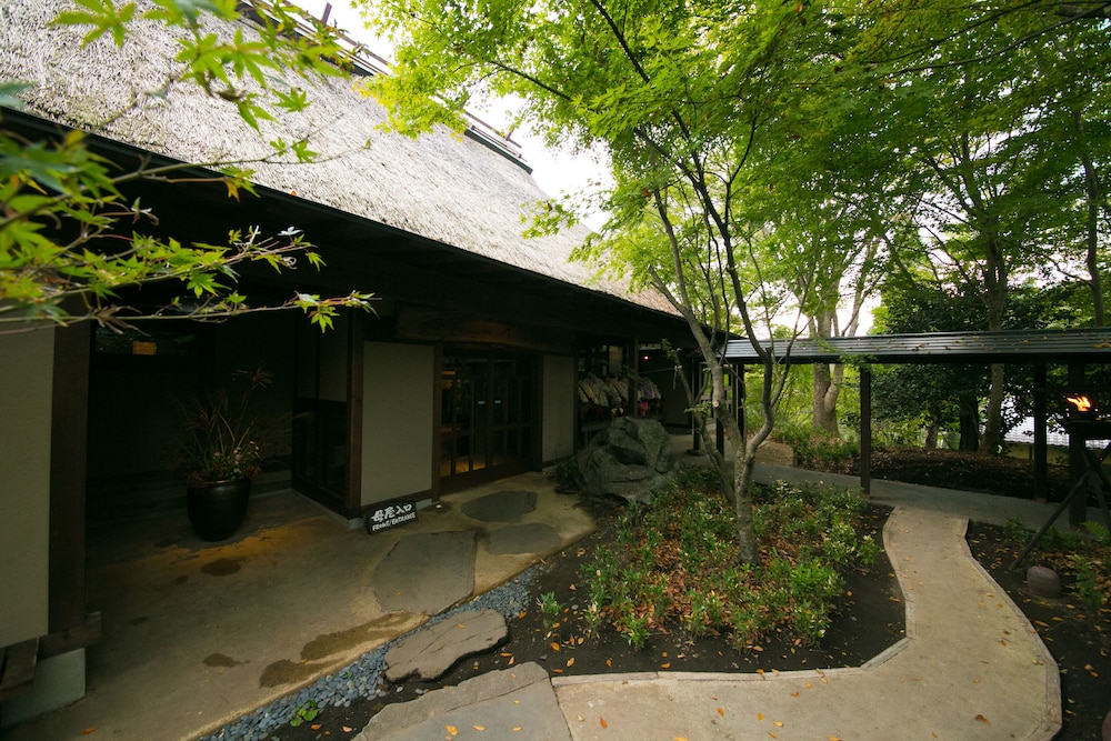 Shukubo Kawaseminoshou - The Kingfisher resort -