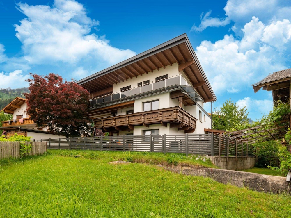 Apartment in Fugen Near Spieljochbahn