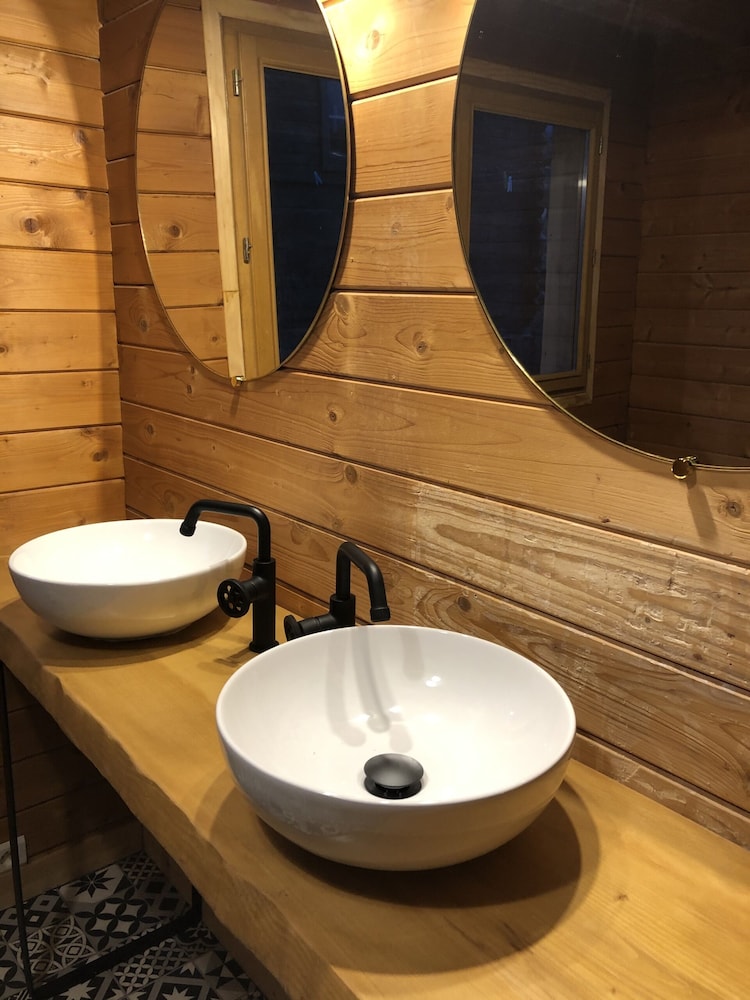 Les Chalets De Lozzi