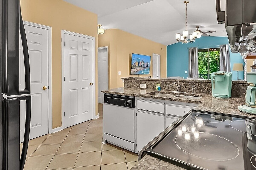River Oaks 60n 2 Bedroom Condo